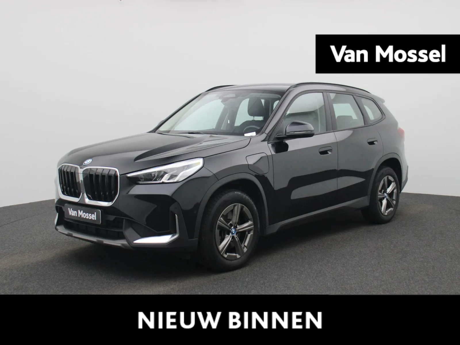 BMW X1 (2023) — foto 1