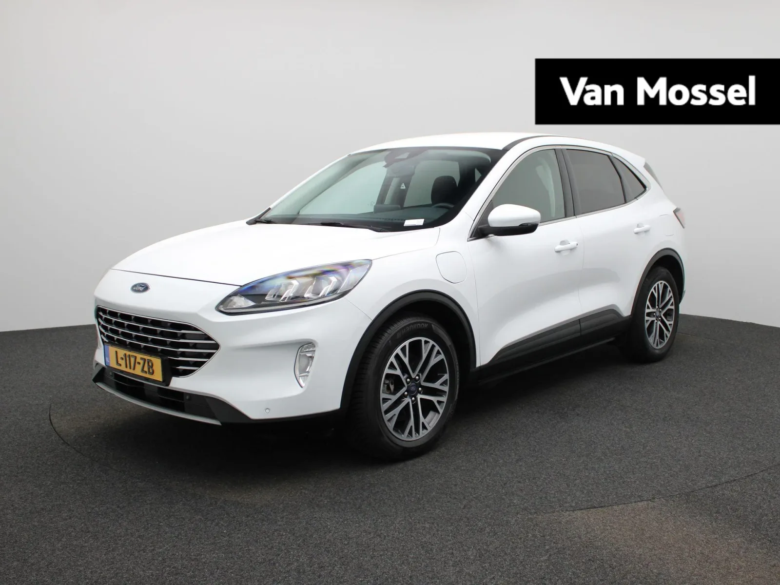 Ford Kuga (2020) — foto 1