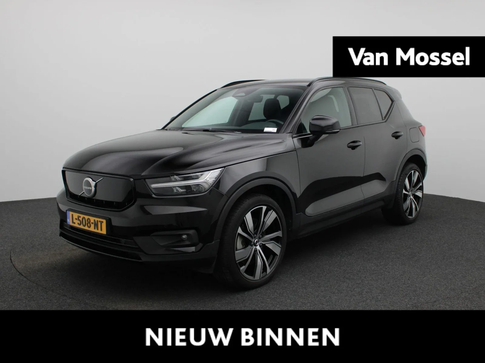 Volvo XC40 (2021) — foto 1