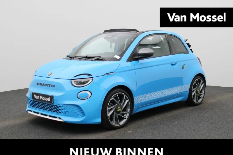Fiat 500C (2023)