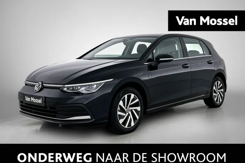 Volkswagen Golf (2023)