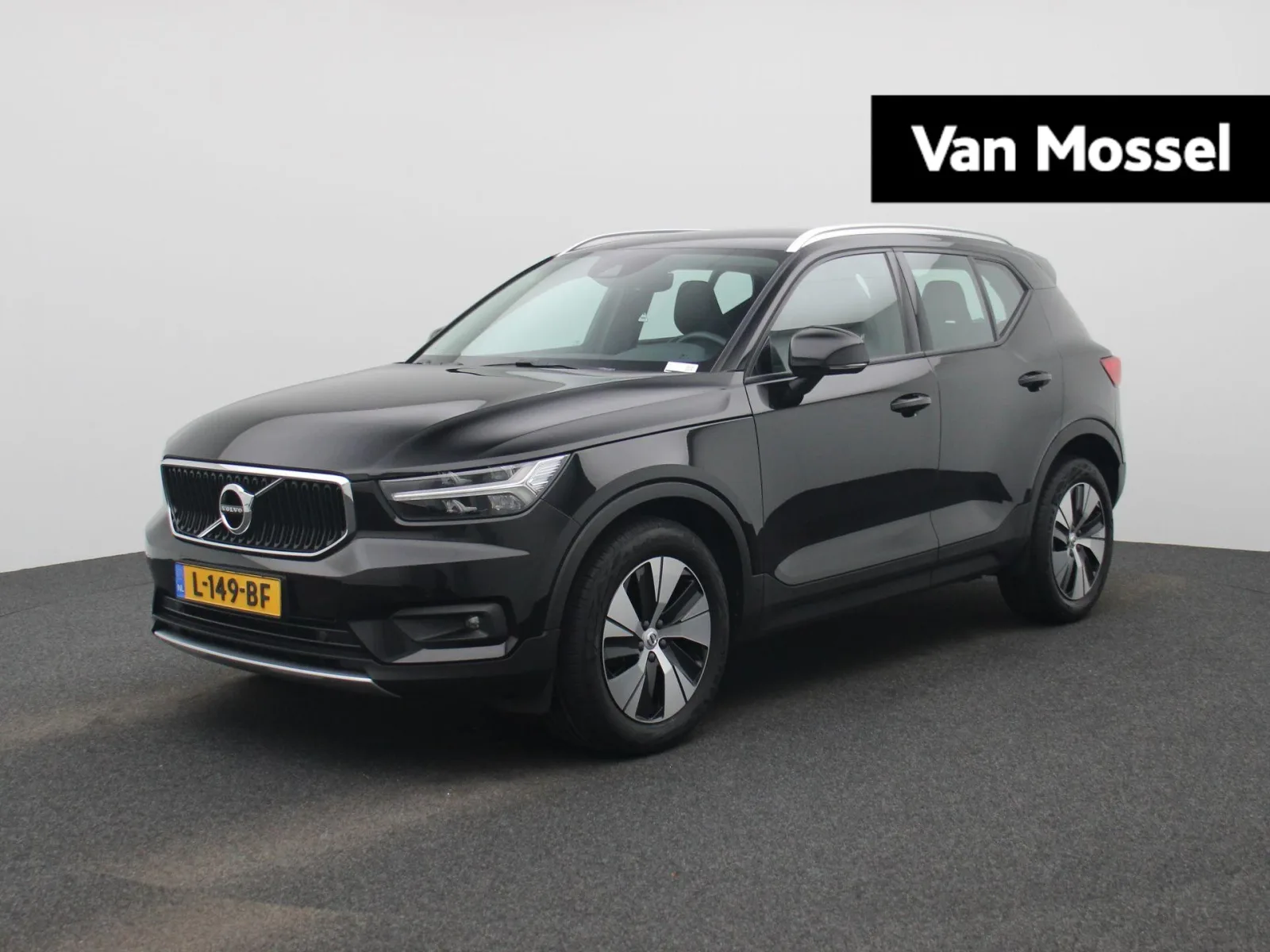 Volvo XC40 (2021) — foto 1