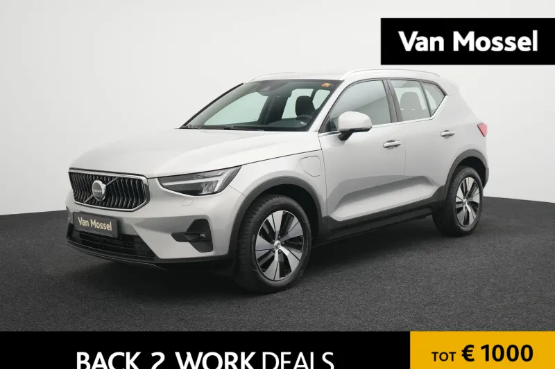 Volvo XC40 (2023)