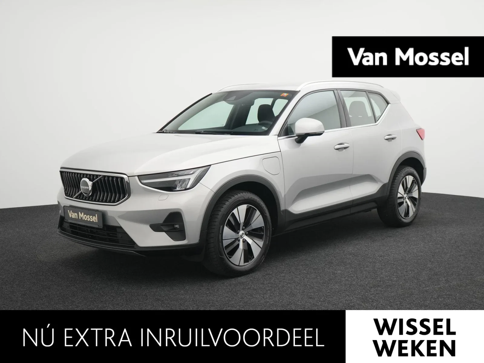 Volvo XC40 (2023) — foto 1
