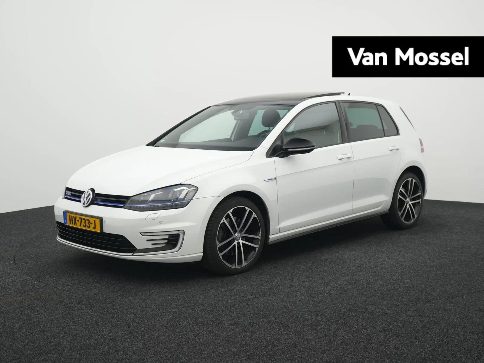 Volkswagen Golf (2015) — foto 1