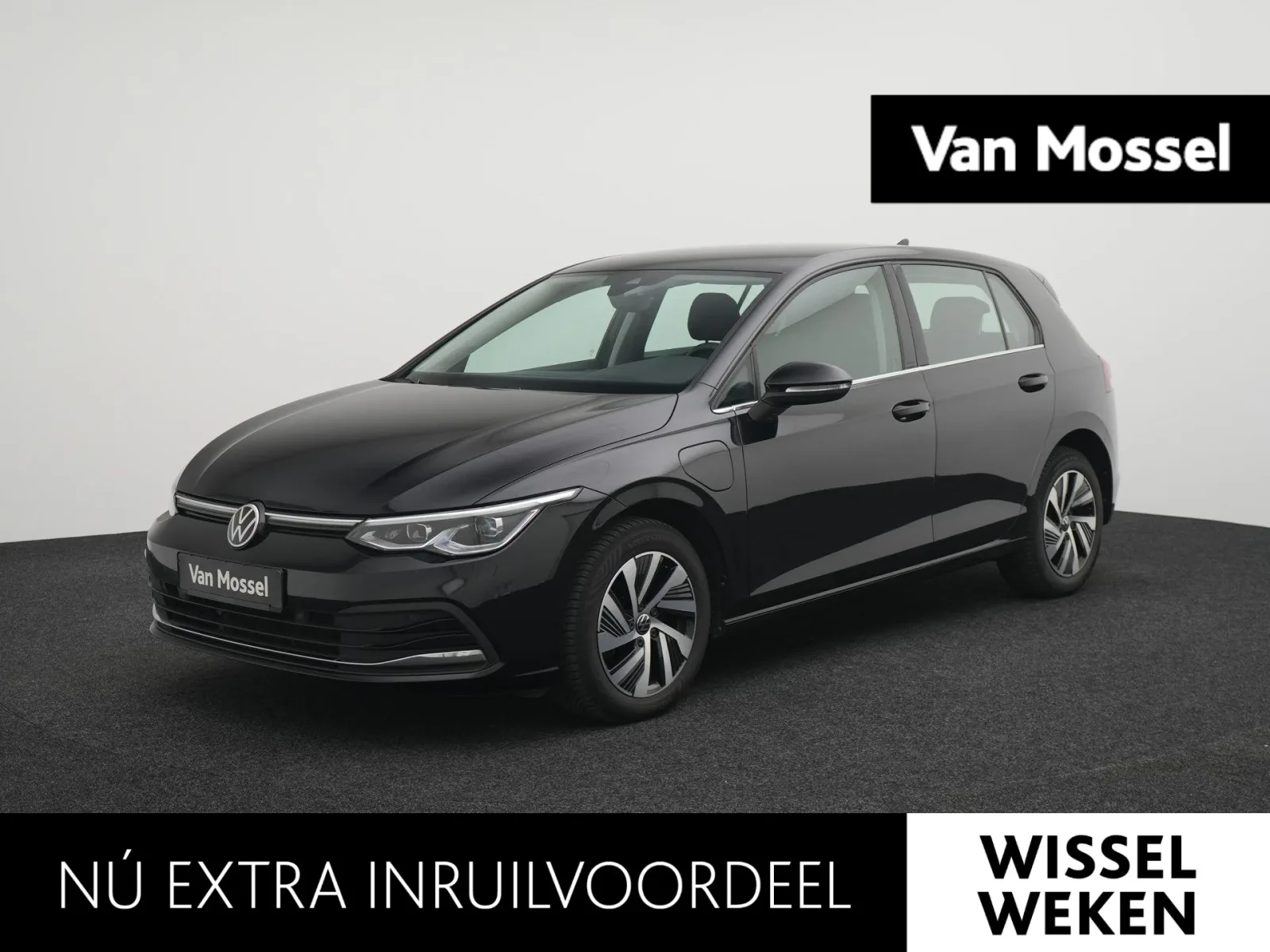 Volkswagen Golf (2023) — foto 1
