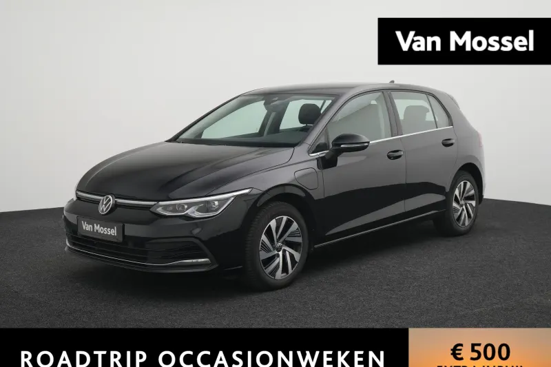 Volkswagen Golf (2023)