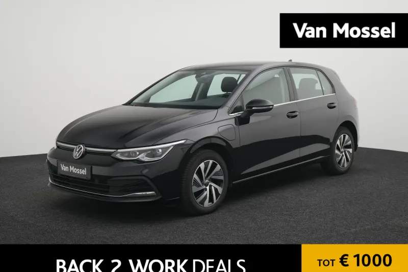 Volkswagen Golf (2023)