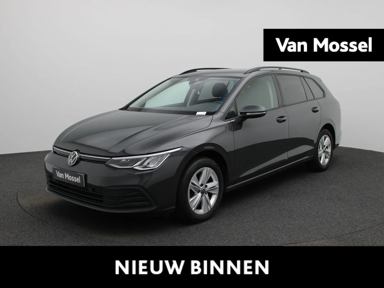 Volkswagen Golf (2022) — foto 1