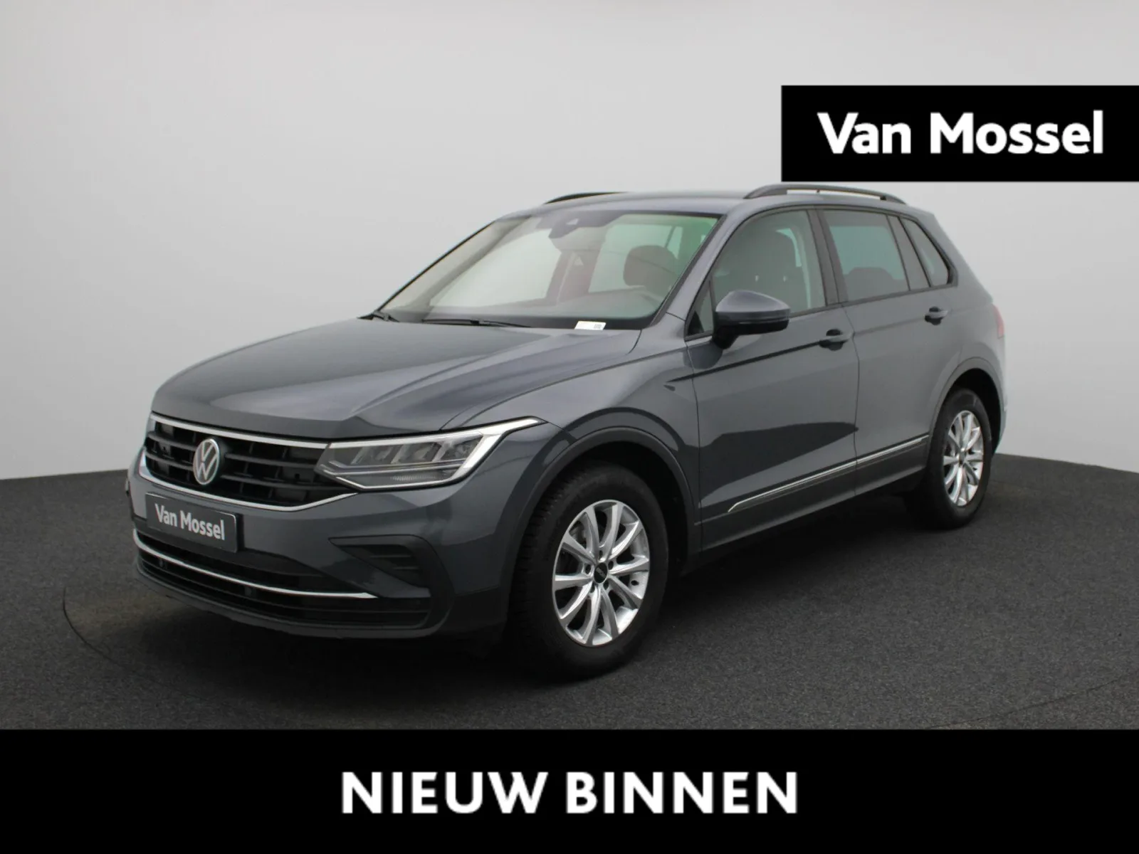 Volkswagen Tiguan (2023) — foto 1