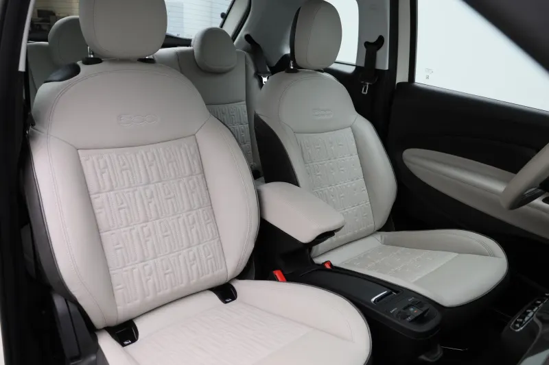 Fiat 500e (2023)