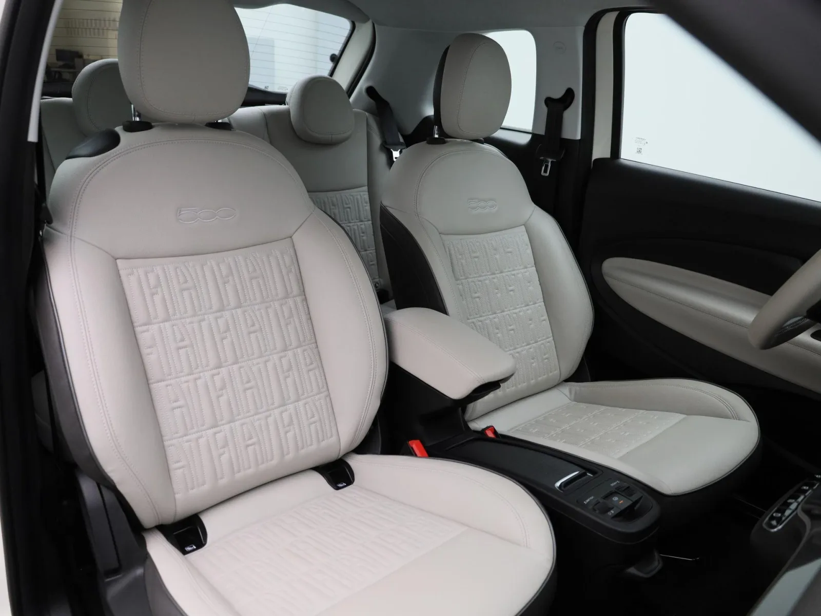 Fiat 500e (2023) — foto 1
