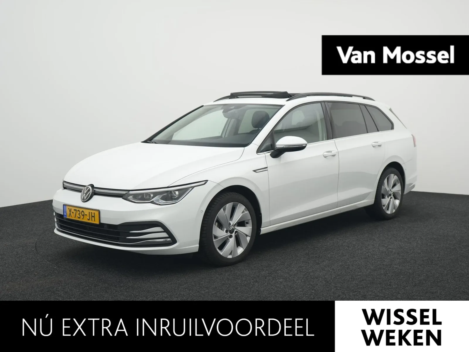 Volkswagen Golf (2023) — foto 1