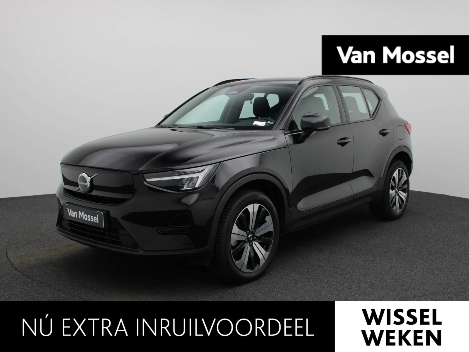 Volvo XC40 (2023) — foto 1