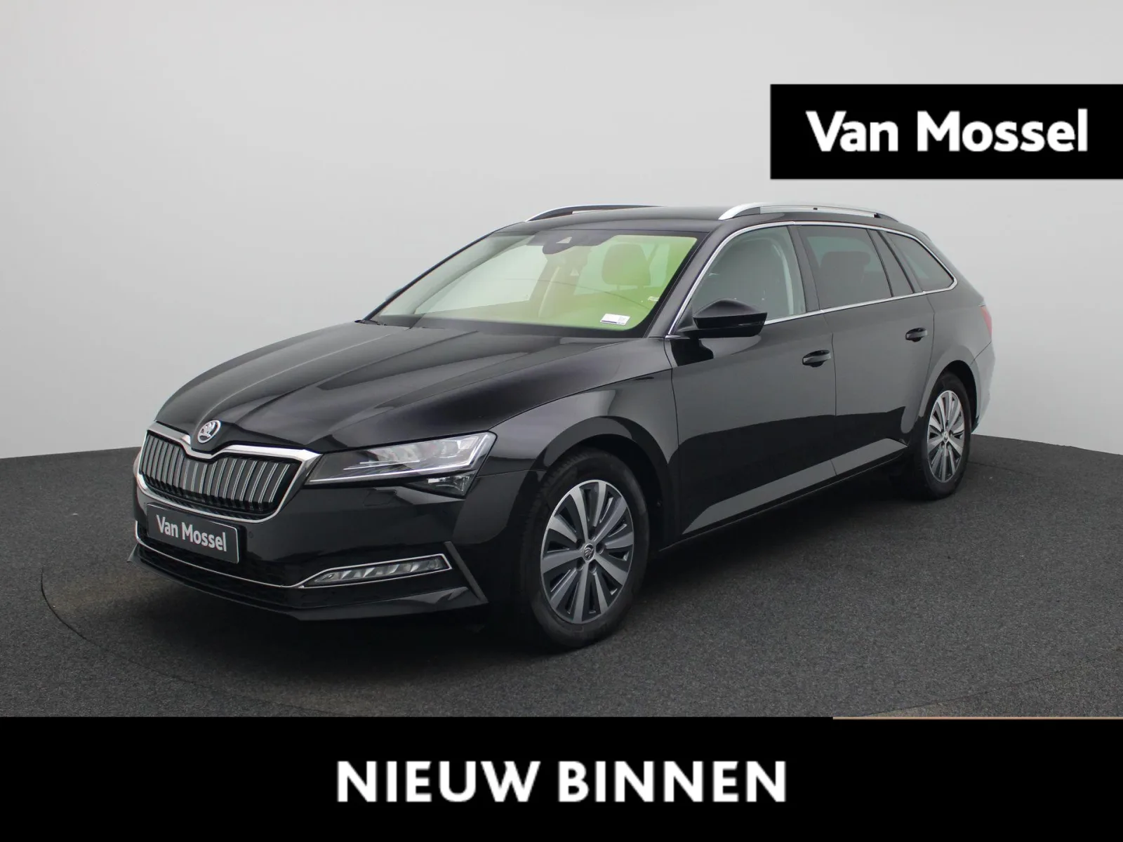 Škoda Superb (2022) — foto 1
