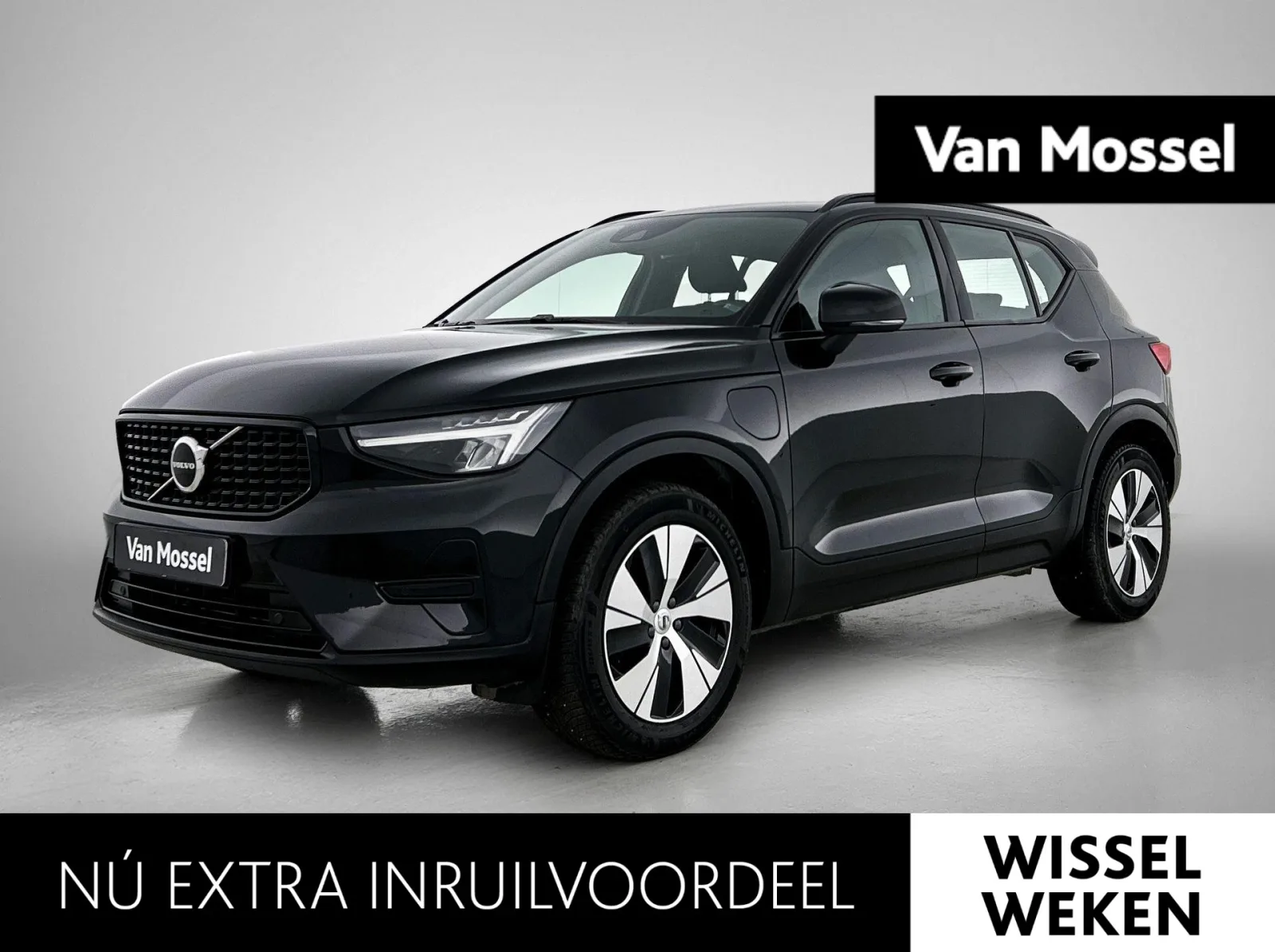 Volvo XC40 (2023) — foto 1