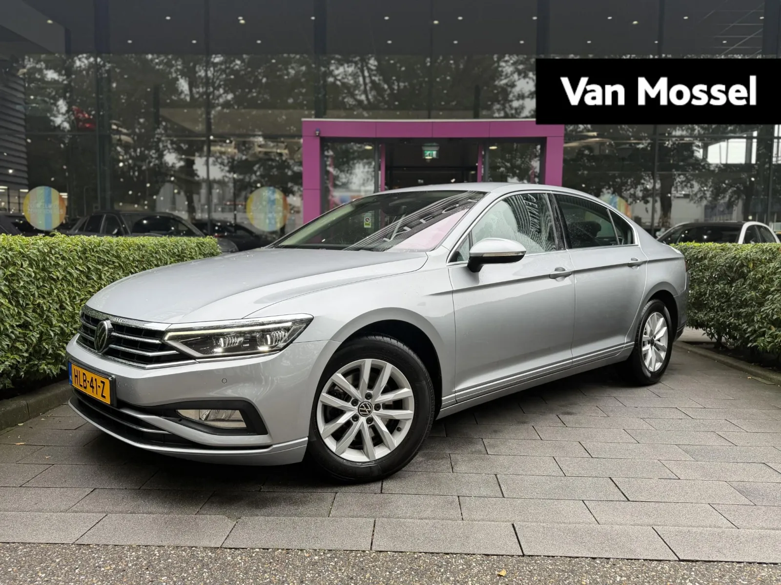 Volkswagen Passat (2020) — foto 1