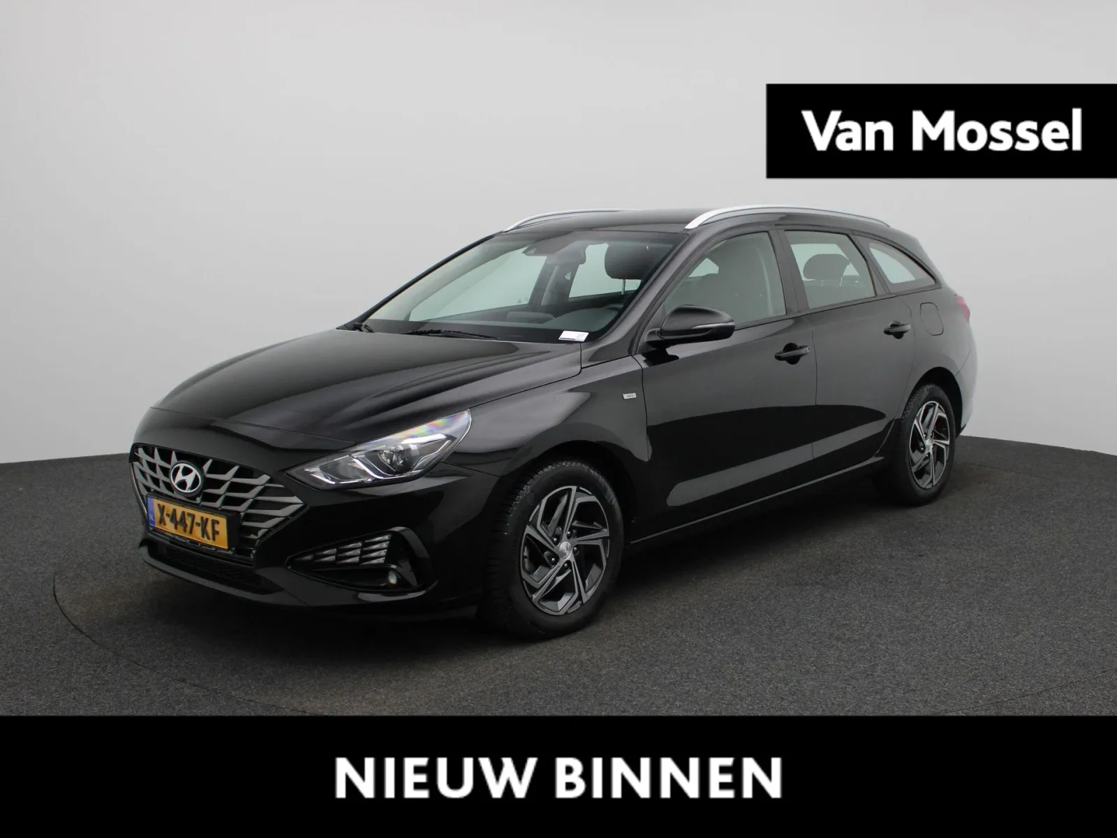 Hyundai i30 (2023) — foto 1