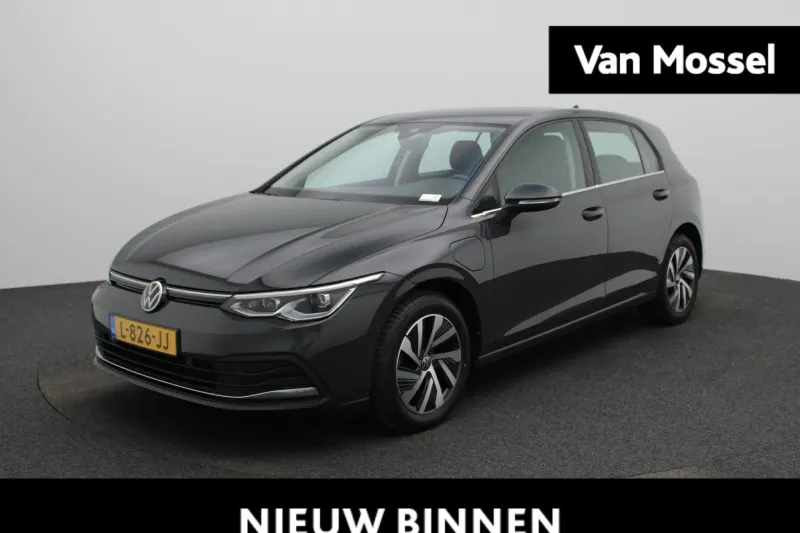 Volkswagen Golf (2021)