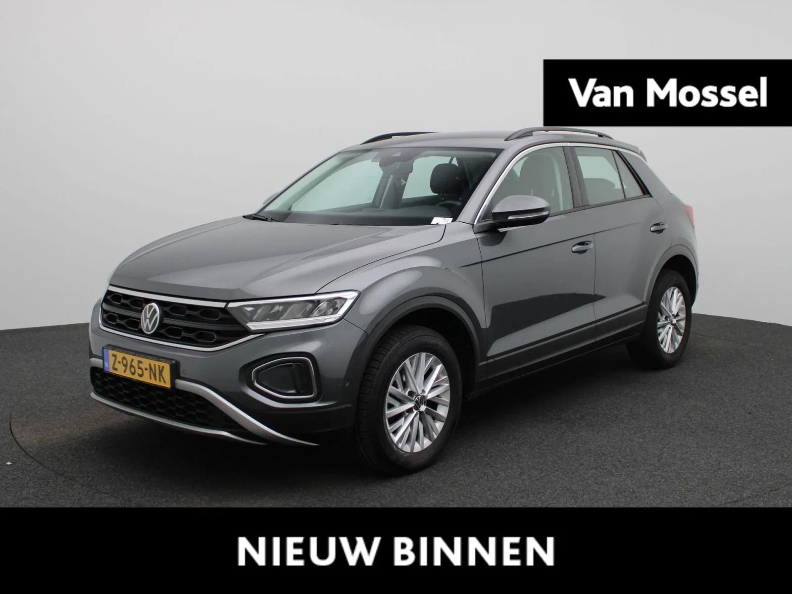 Volkswagen T-Roc (2024) — foto 1