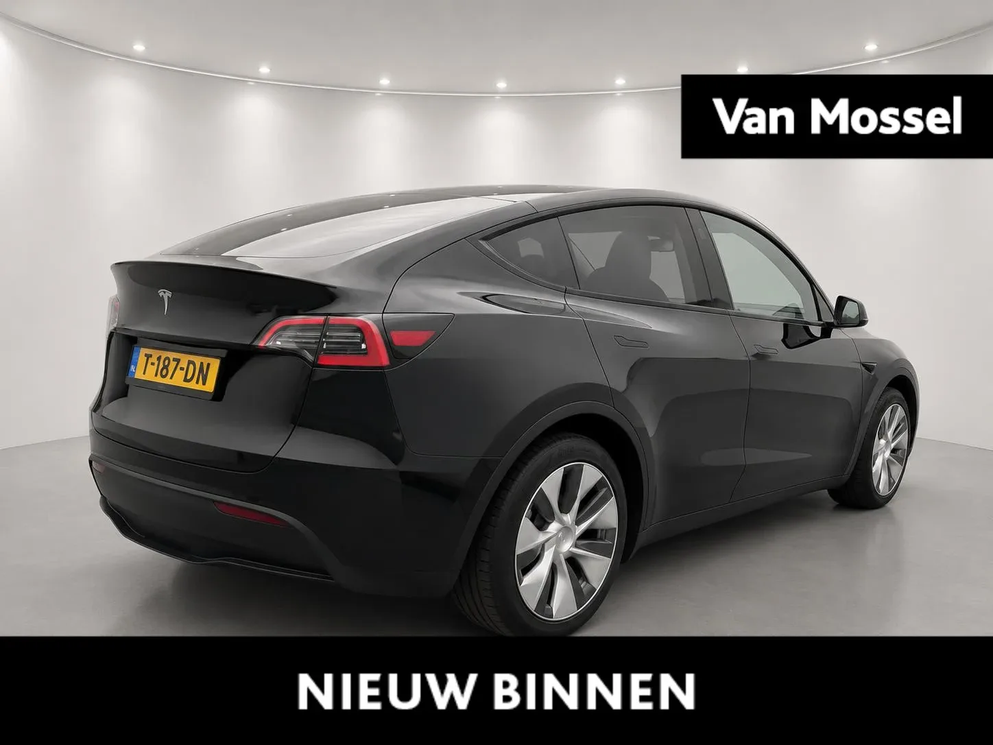 Tesla Model Y (2023) — foto 1