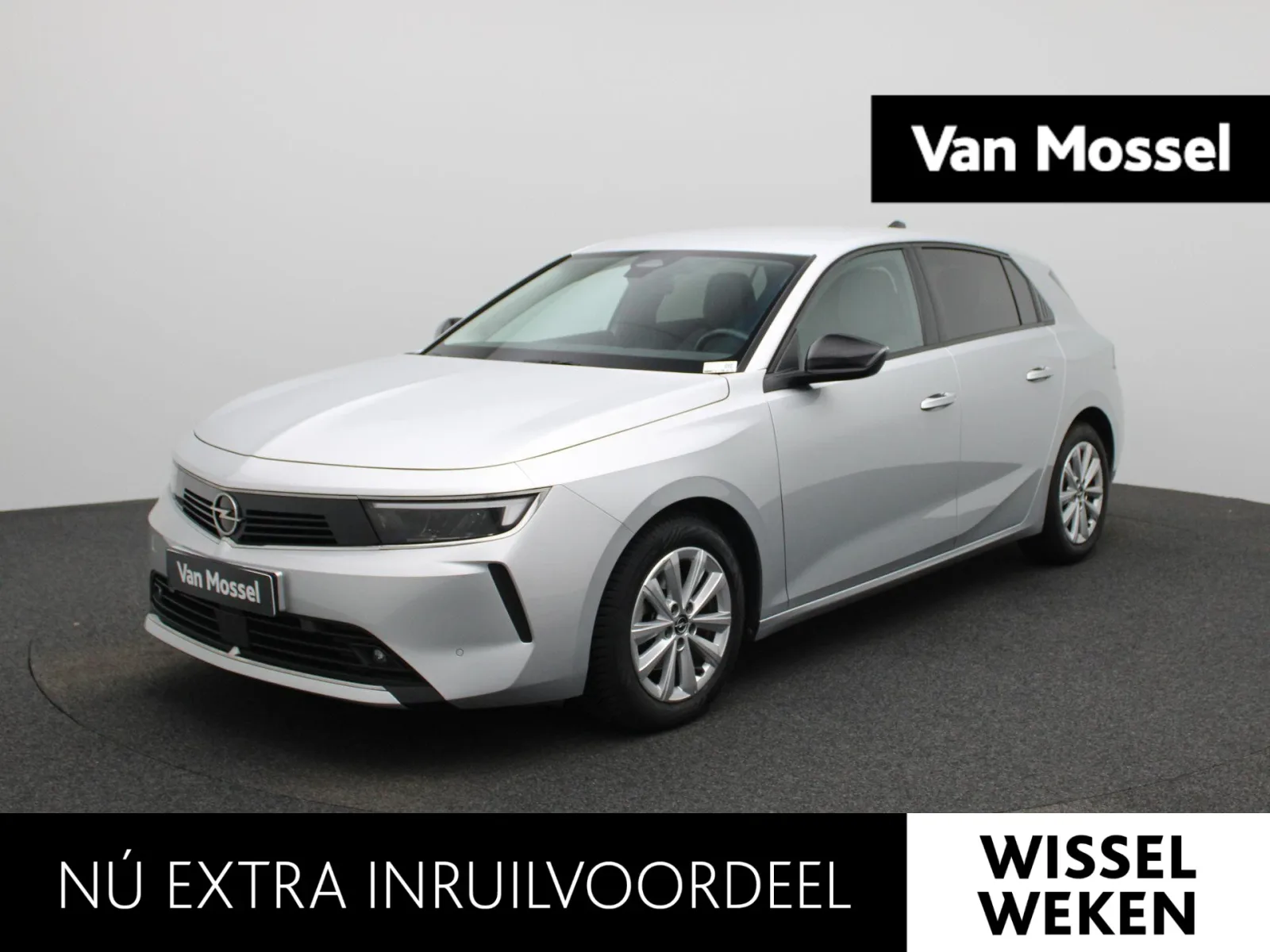 Opel Astra (2022) — foto 1