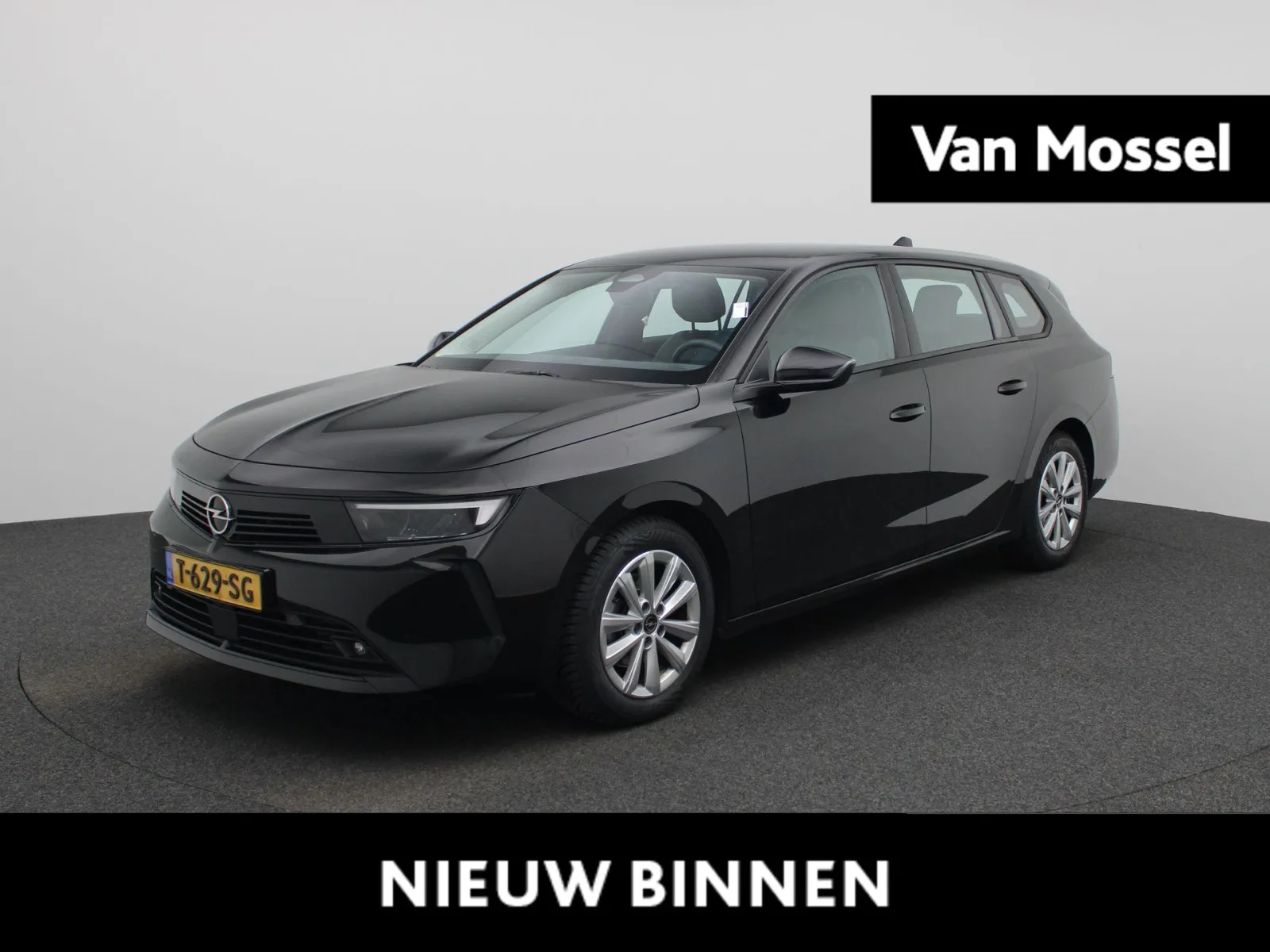 Opel Astra (2023) — foto 1
