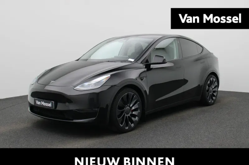 Tesla Model Y (2022)