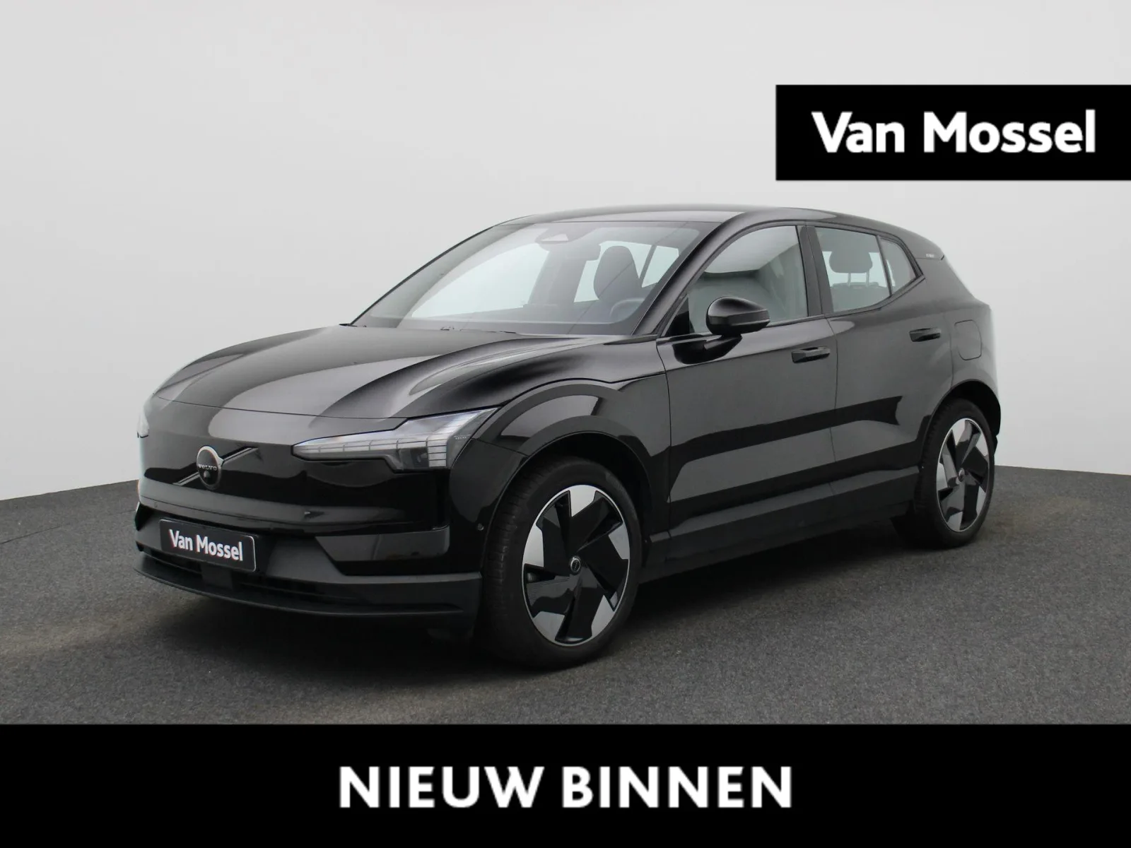 Volvo EX30 (2025) — foto 1