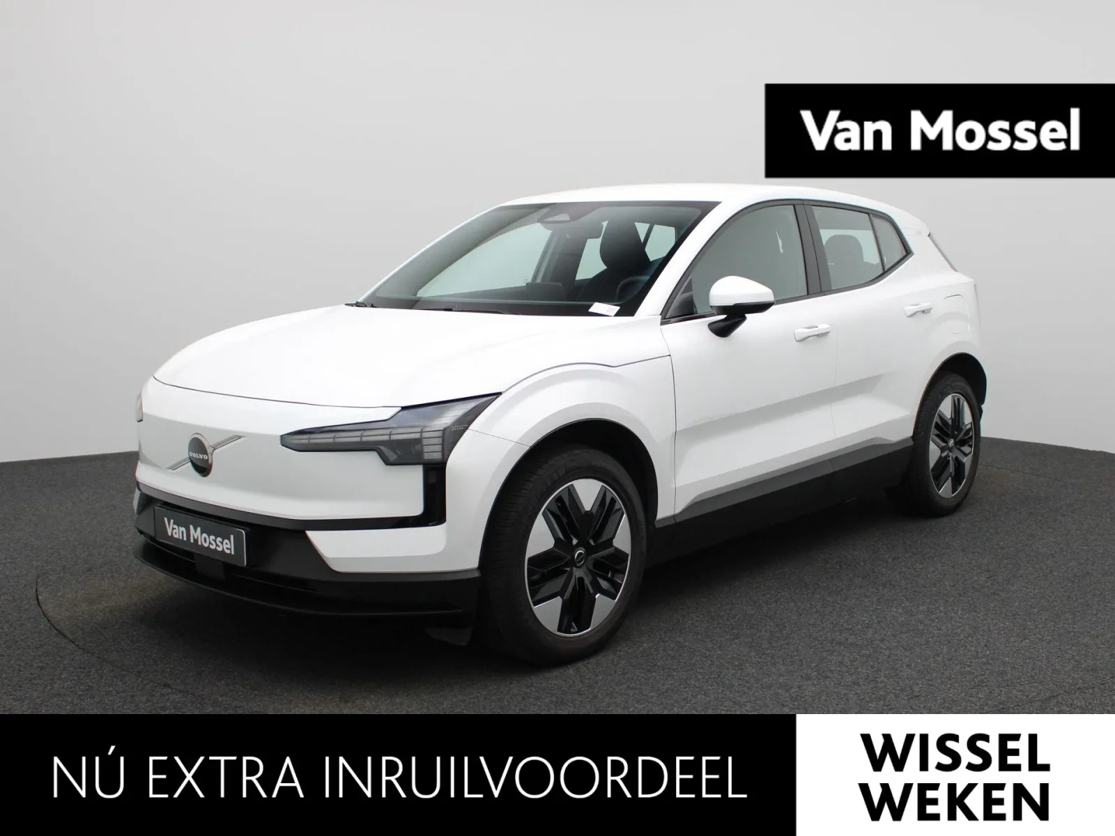Volvo EX30 (2024) — foto 1
