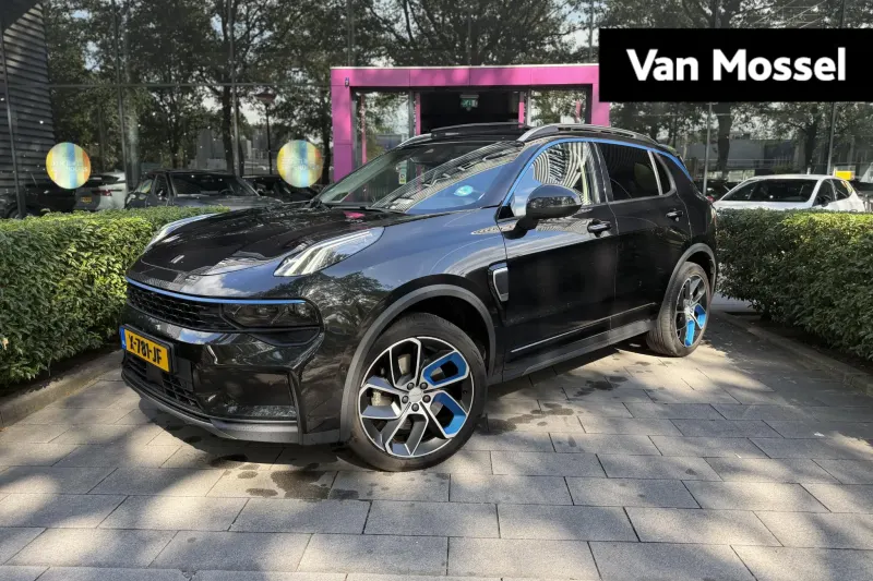 Lynk & Co 01 (2022)