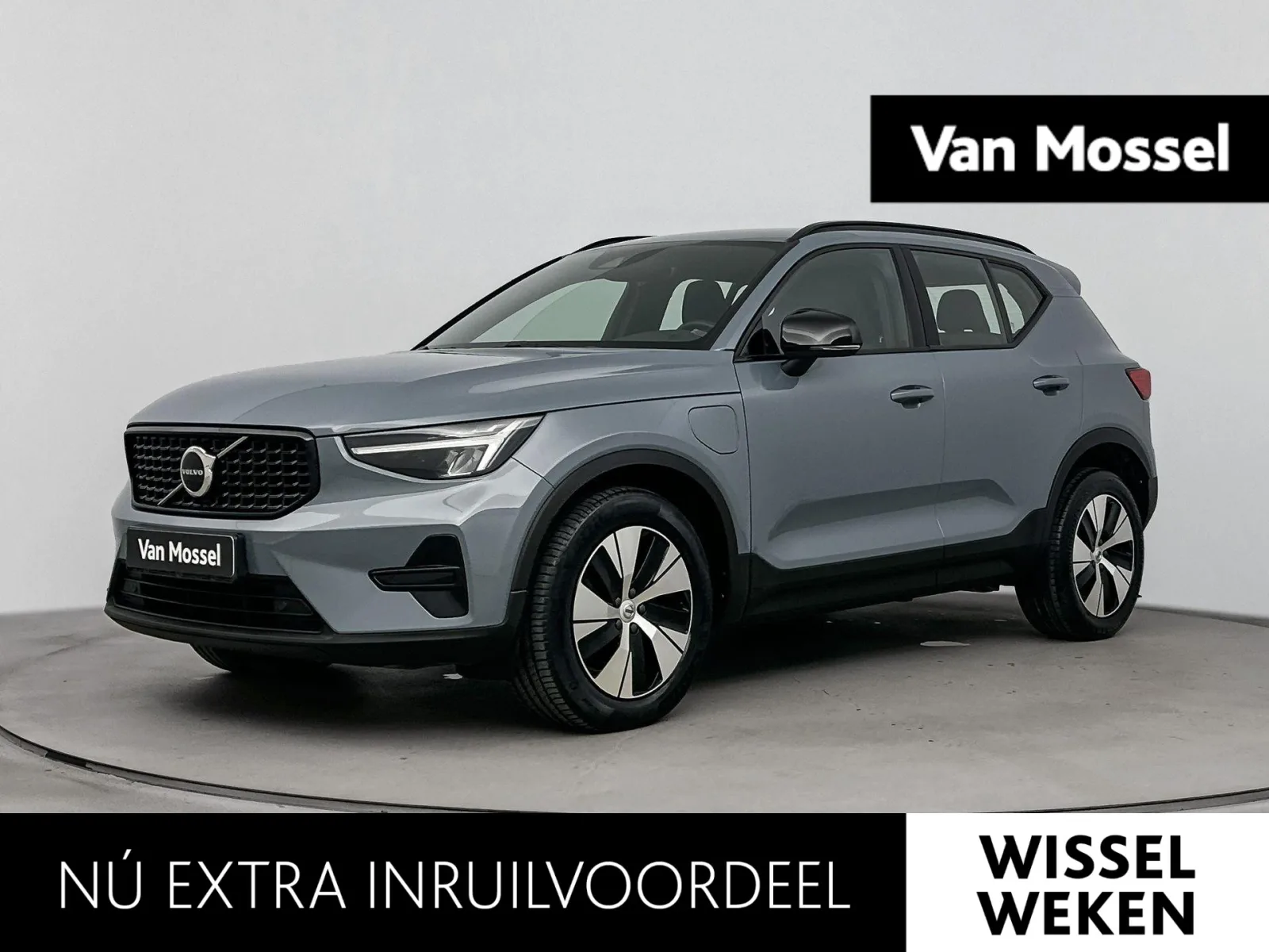 Volvo XC40 (2023) — foto 1