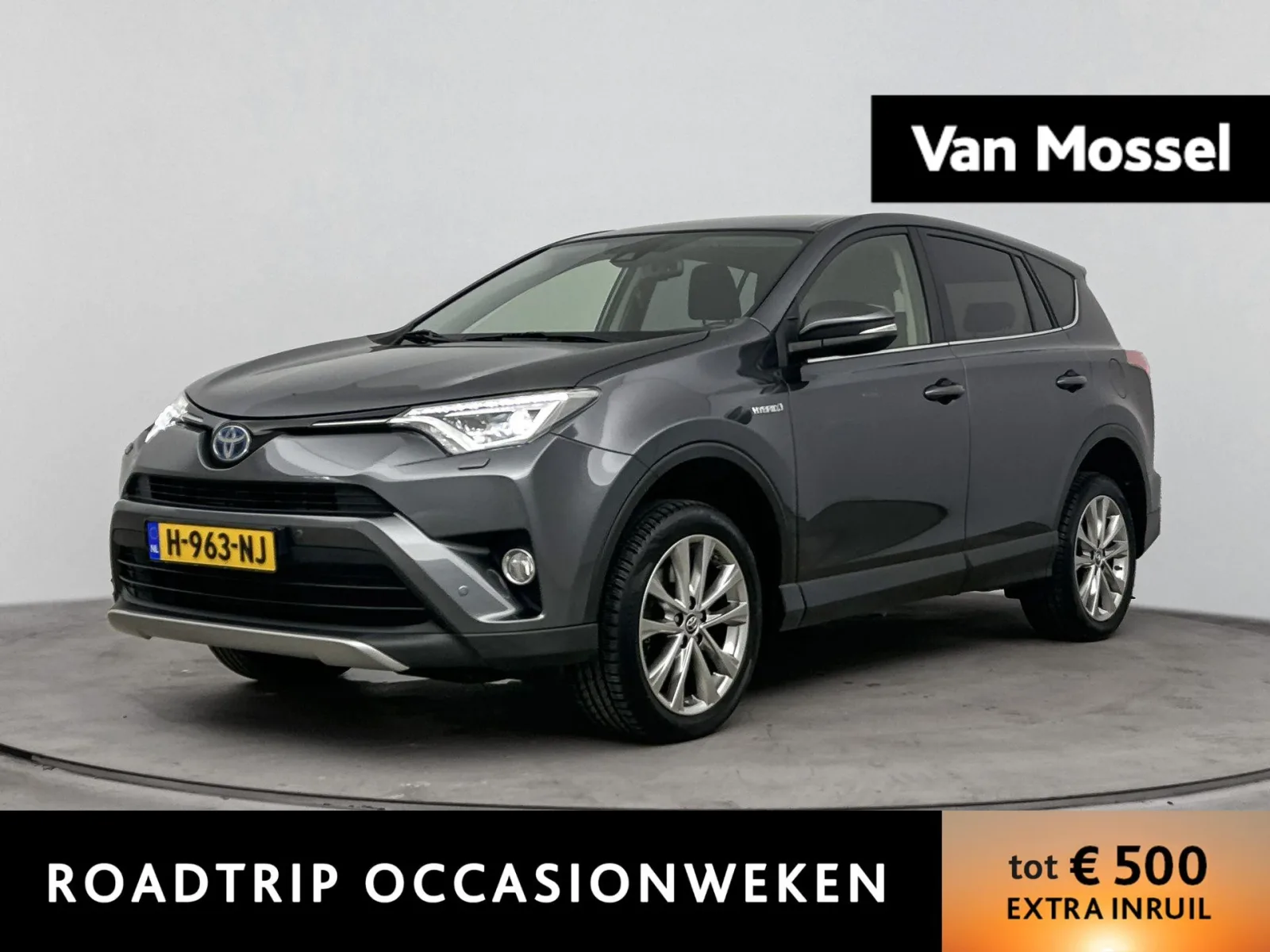 Toyota RAV4 (2017) — foto 1
