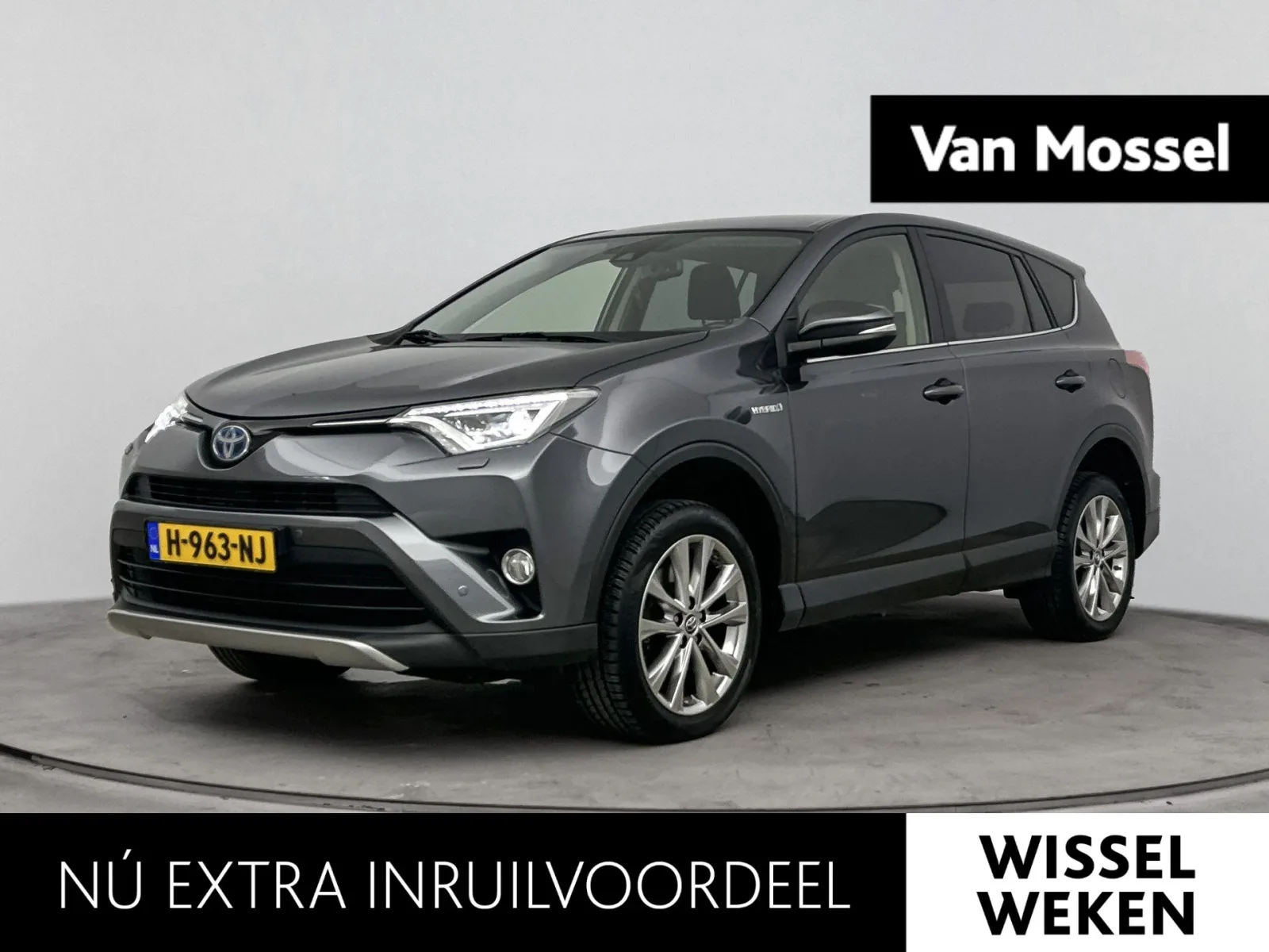 Toyota RAV4 (2017) — foto 1