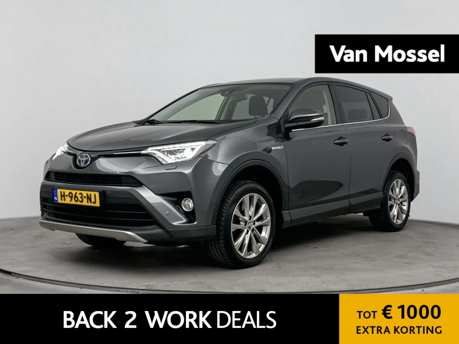 Toyota RAV4 (2017) — foto 1