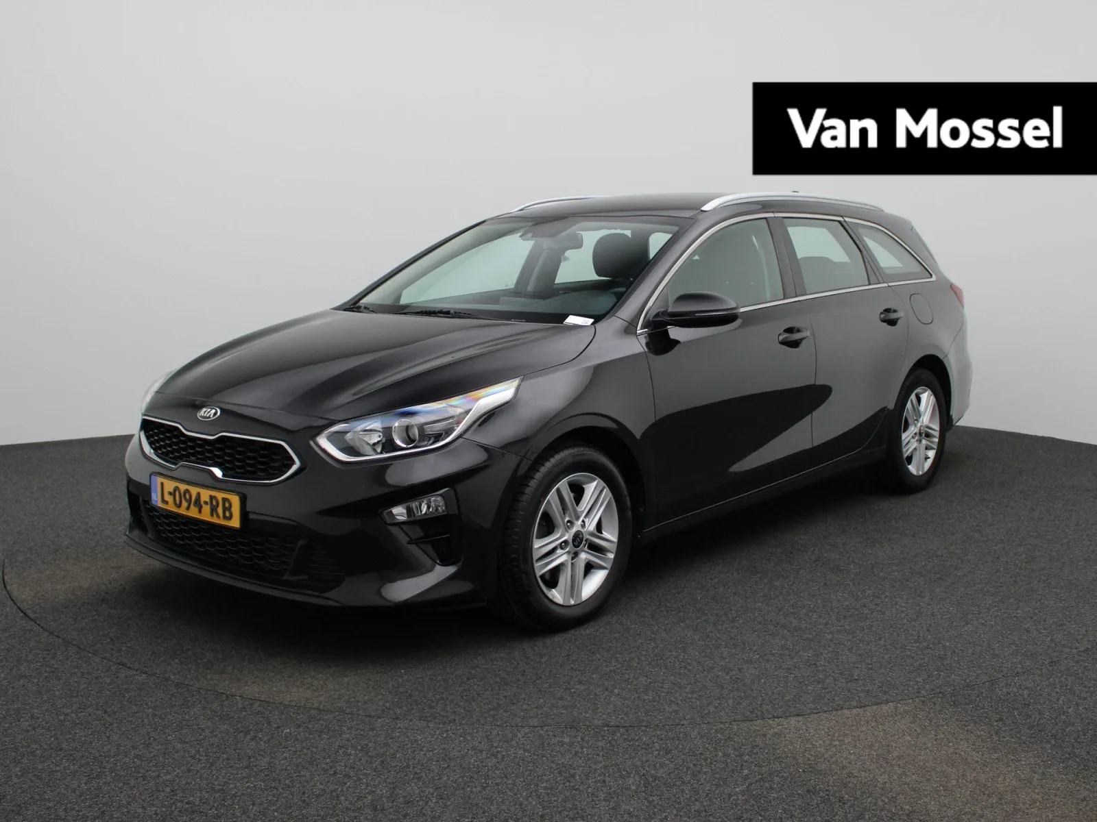 Kia Ceed Sportswagon (2021) — foto 1