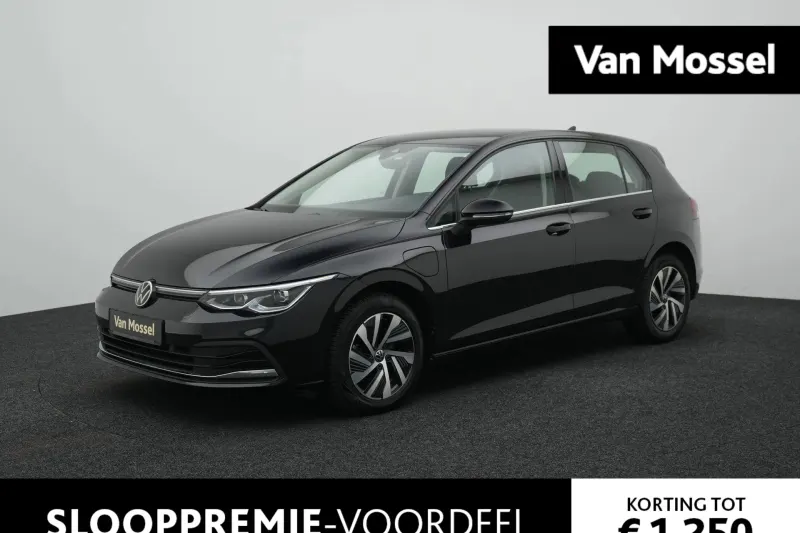 Volkswagen Golf (2023)