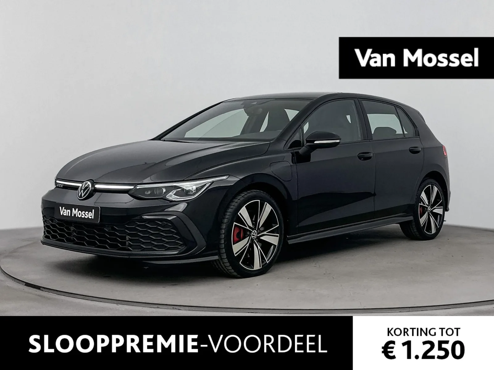 Volkswagen Golf (2023) — foto 1