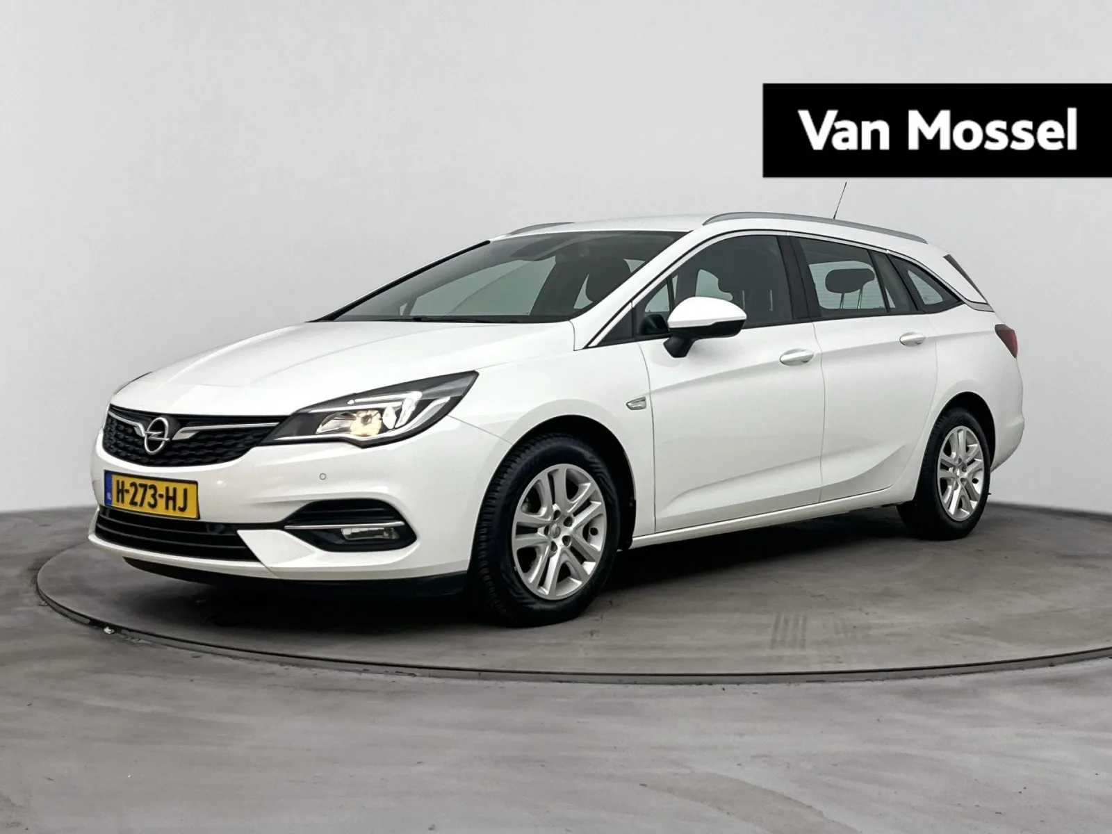 Opel Astra (2020) — foto 1