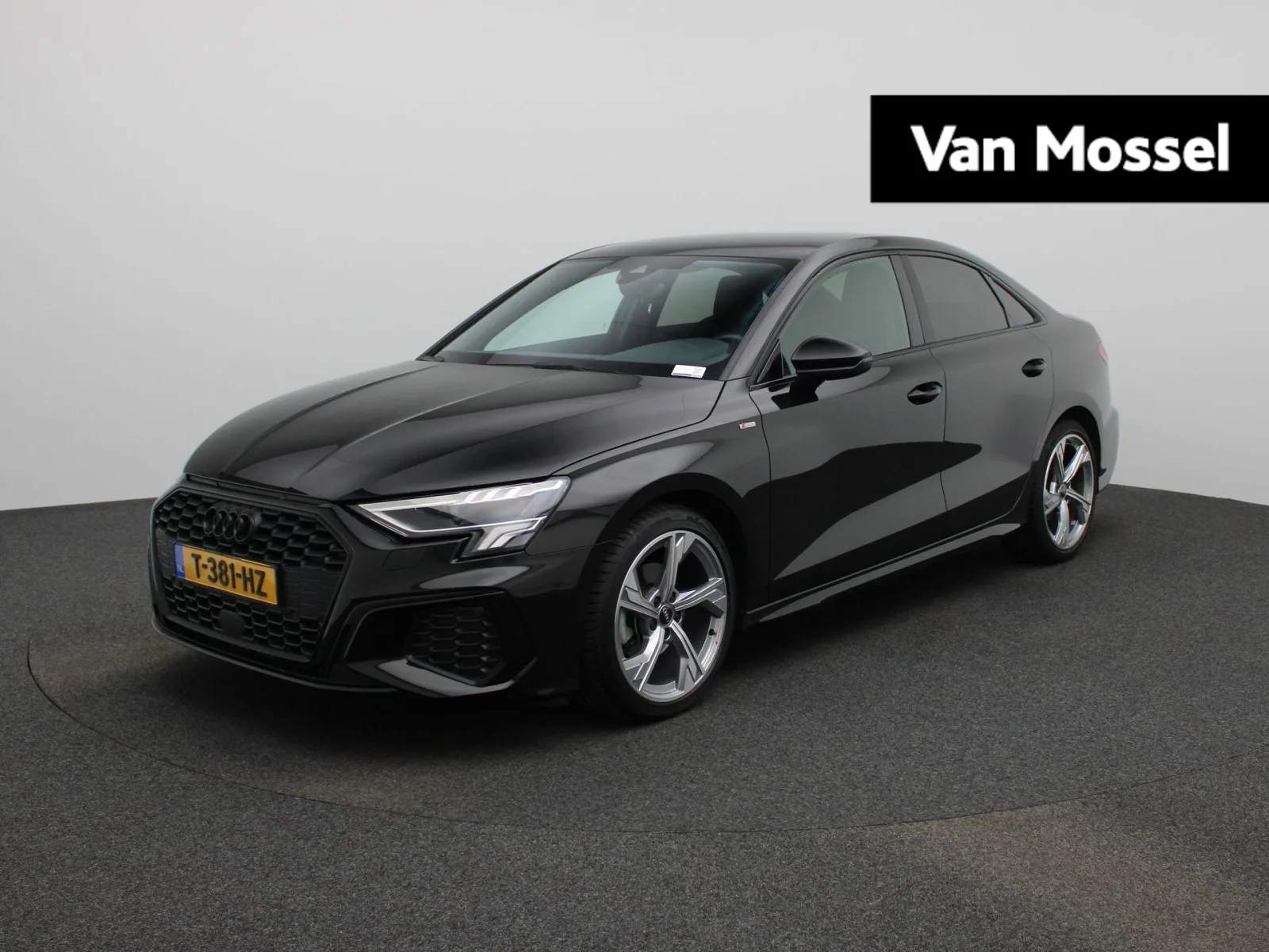 Audi A3 (2023) — foto 1