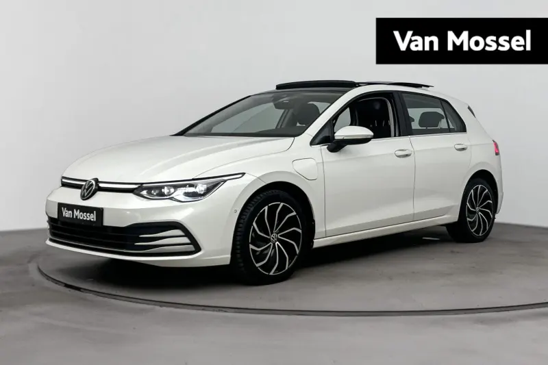 Volkswagen Golf (2021)