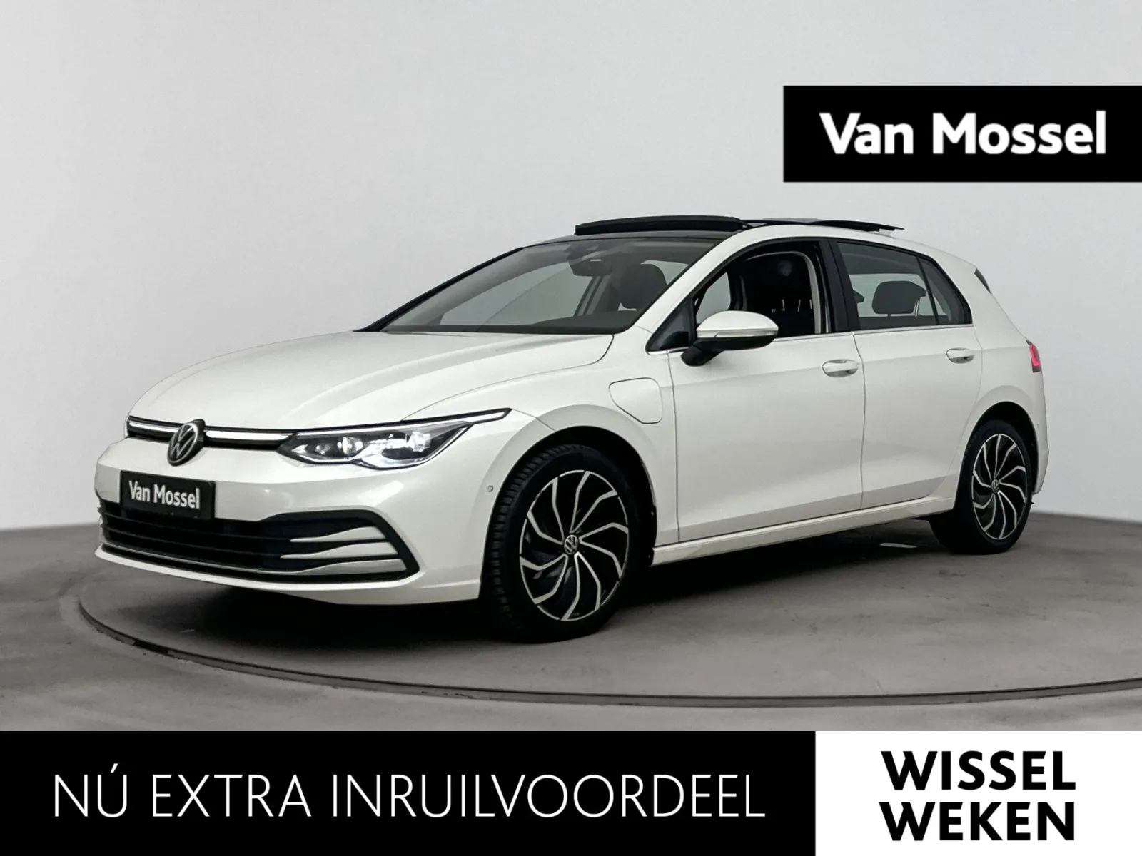 Volkswagen Golf (2021) — foto 1