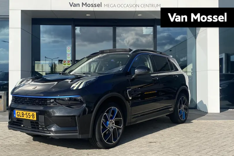 Lynk & Co 01 (2023)