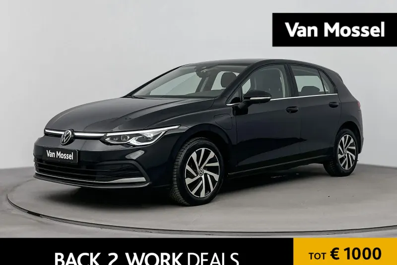 Volkswagen Golf (2023)