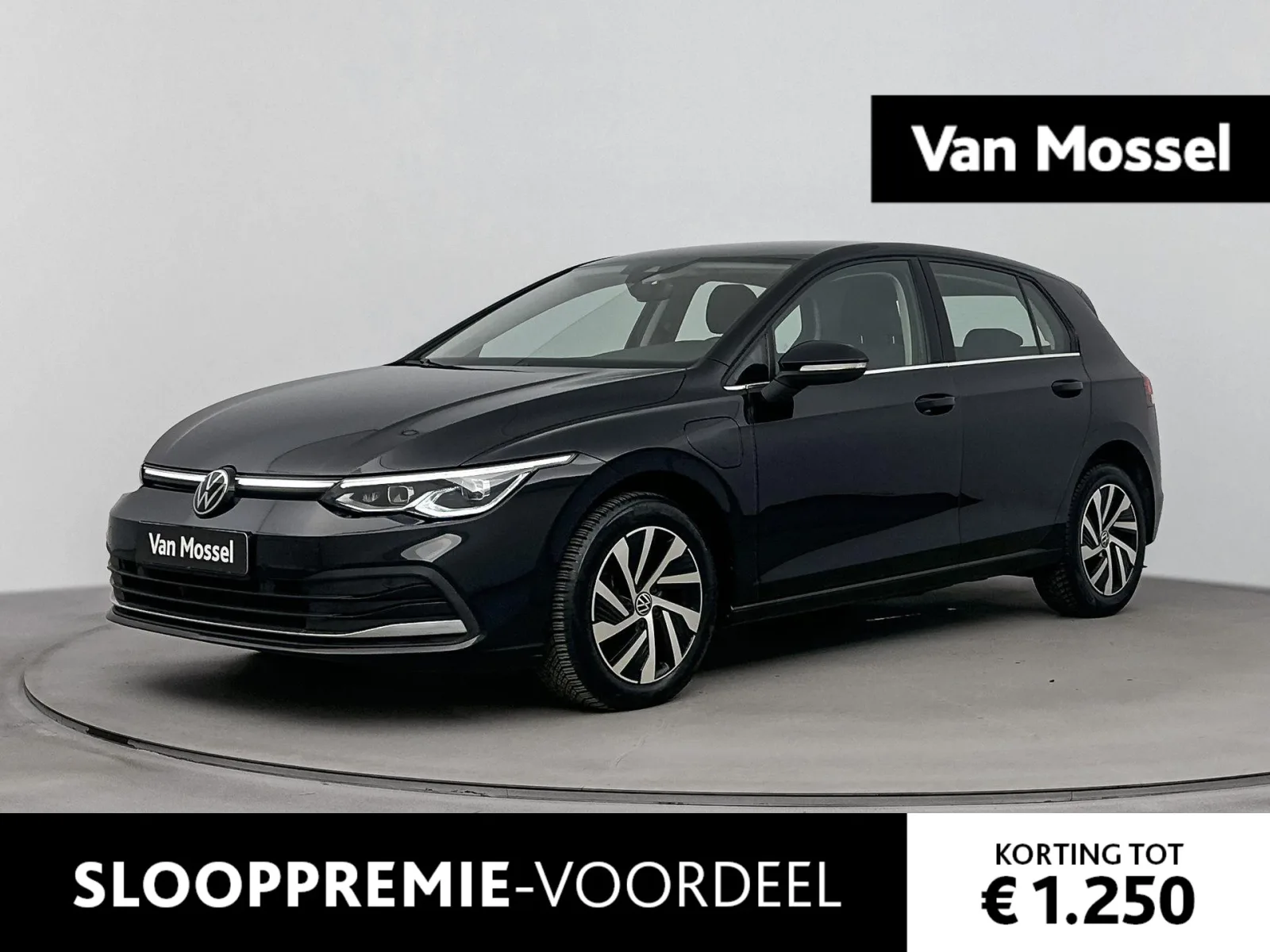 Volkswagen Golf (2023) — foto 1