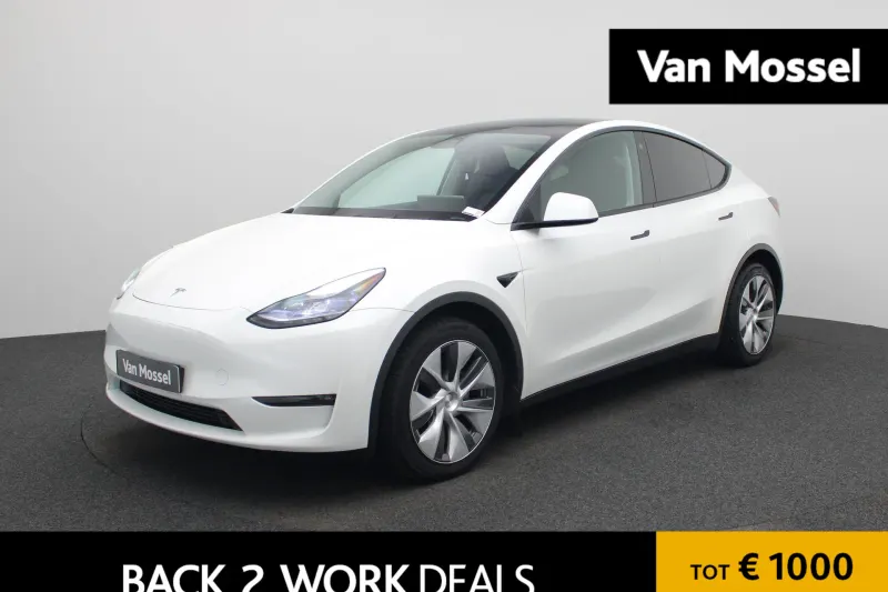 Tesla Model Y (2023)