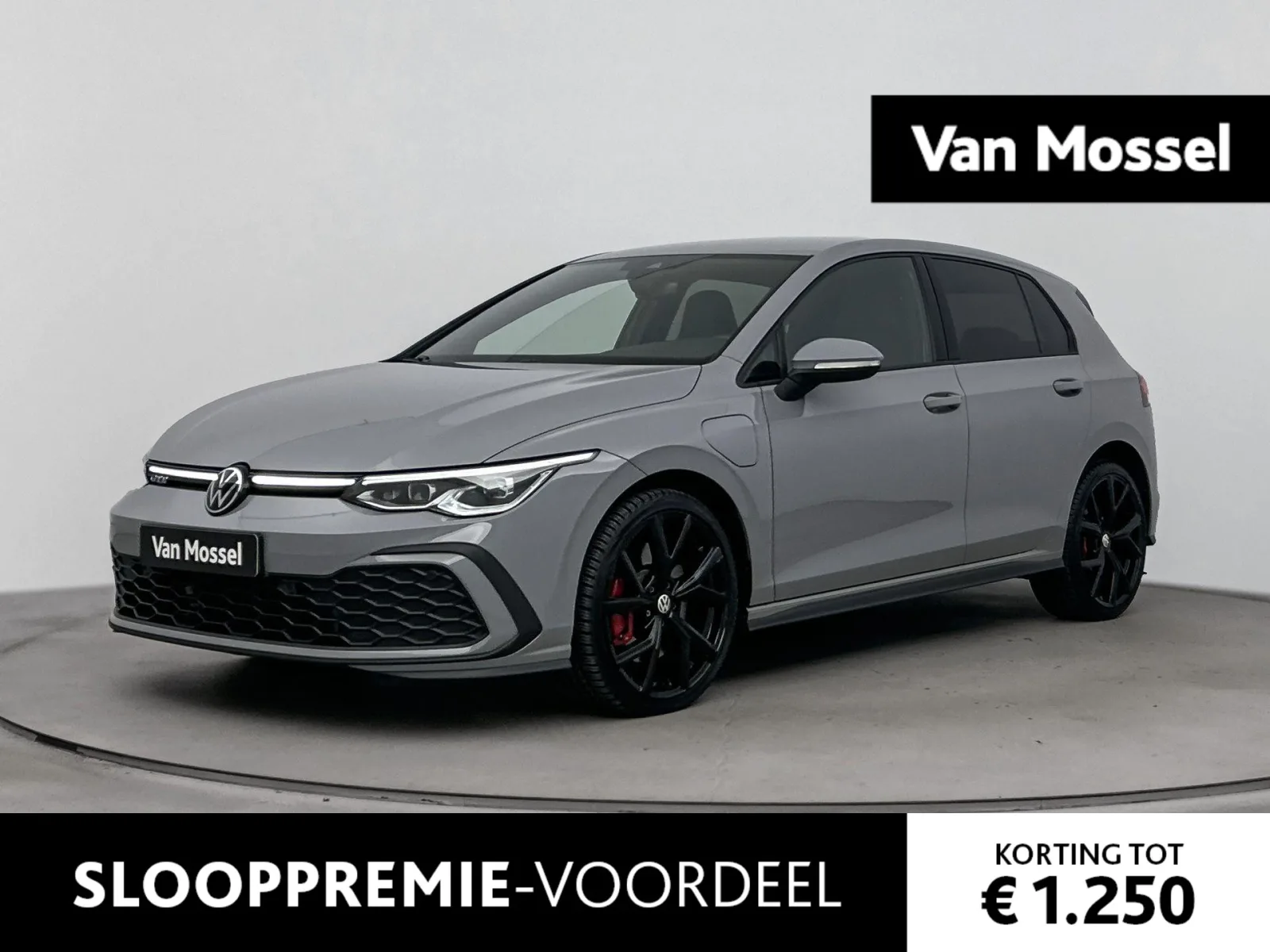 Volkswagen Golf (2022) — foto 1