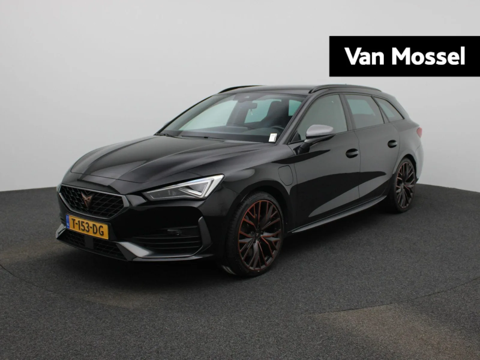 CUPRA Leon Sportstourer (2023) — foto 1