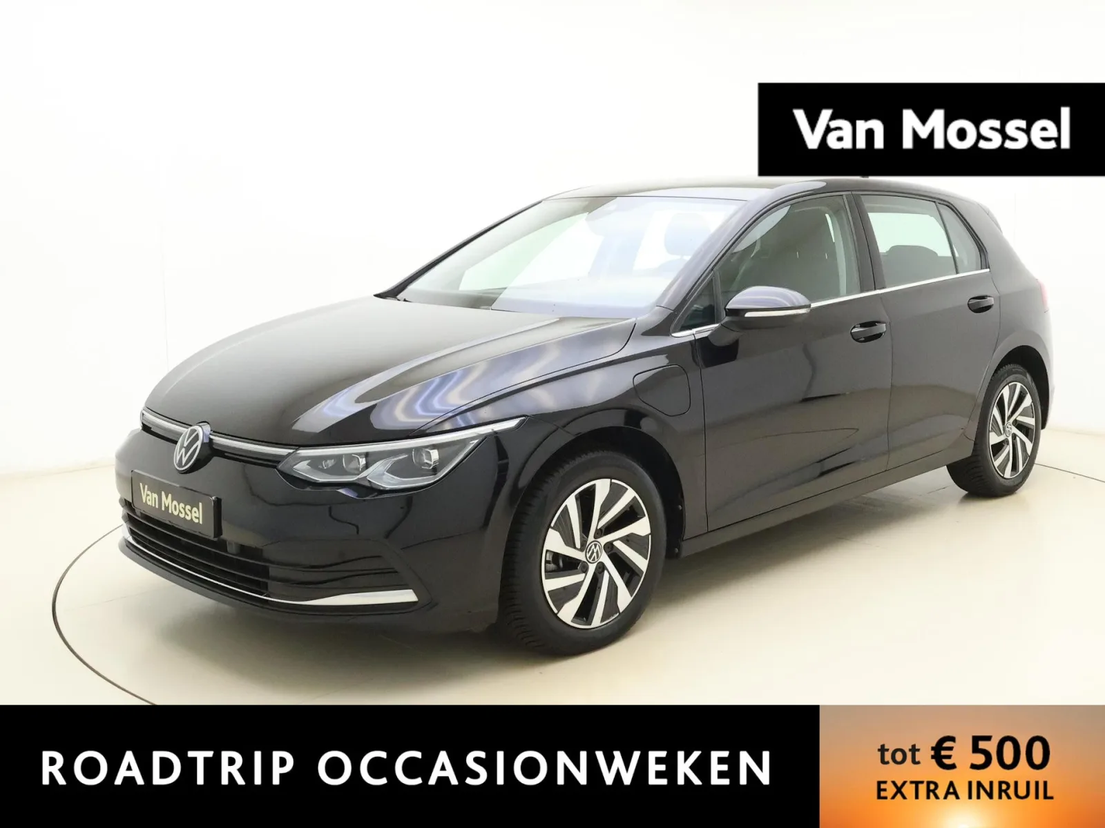 Volkswagen Golf (2023) — foto 1