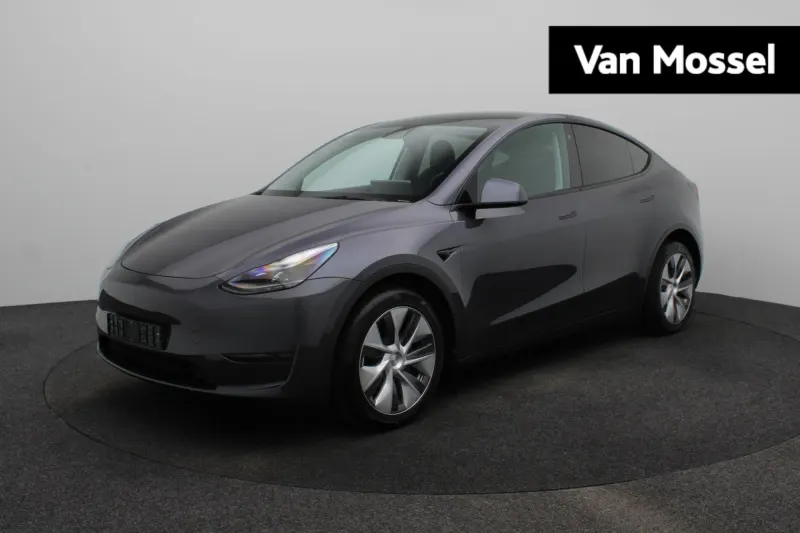 Tesla Model Y (2021)